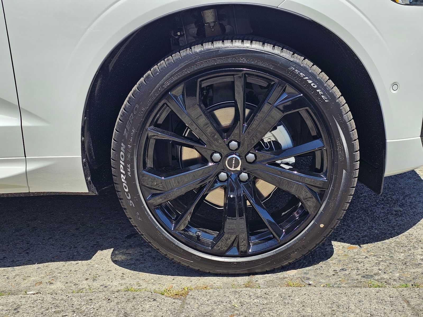 2026 Volvo XC60 Ultra Black Edition