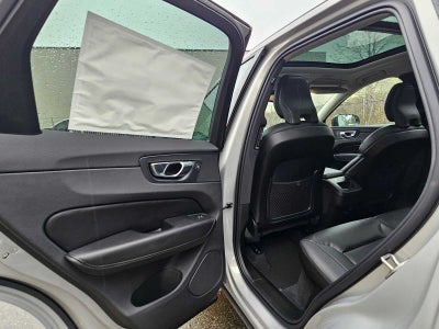 2025 Volvo XC60 Core