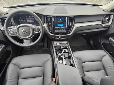 2025 Volvo XC60 Core
