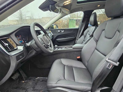 2025 Volvo XC60 Core