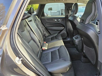 2025 Volvo XC60 Core