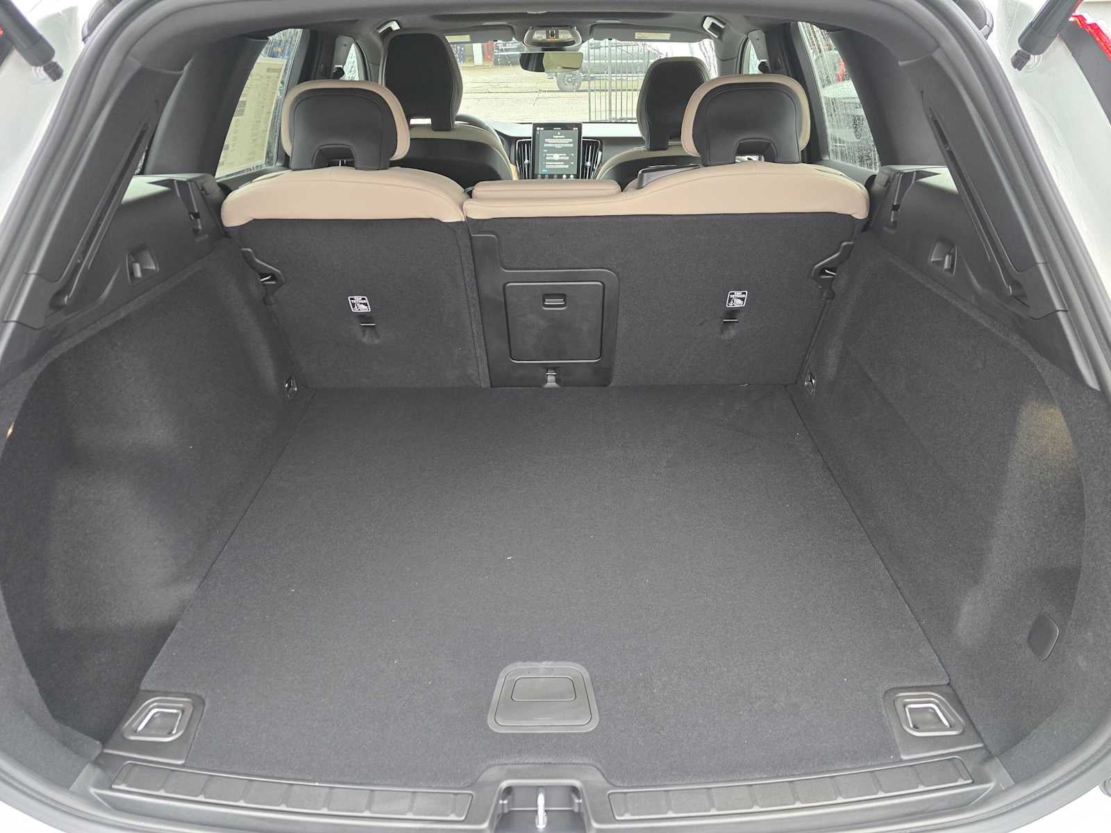 2026 Volvo XC60 Core