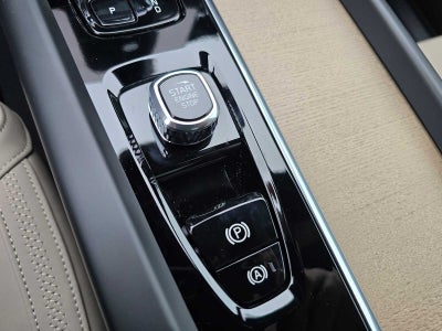 2026 Volvo XC60 Core