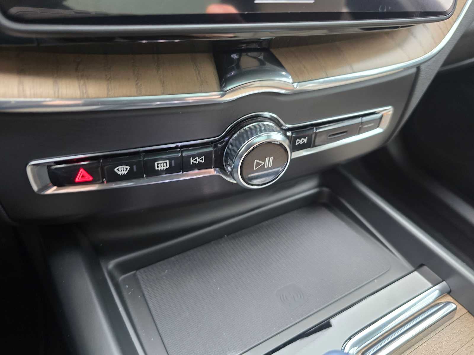 2026 Volvo XC60 Core