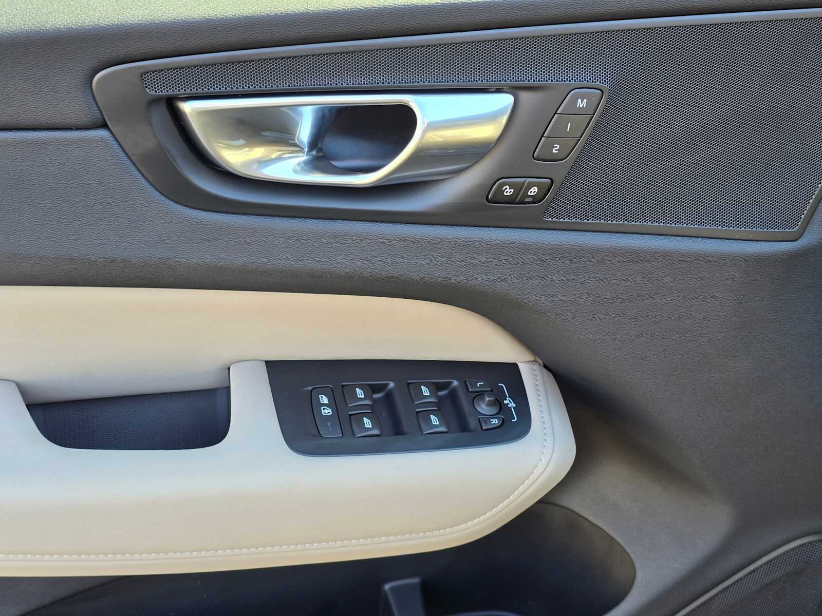 2026 Volvo XC60 Core