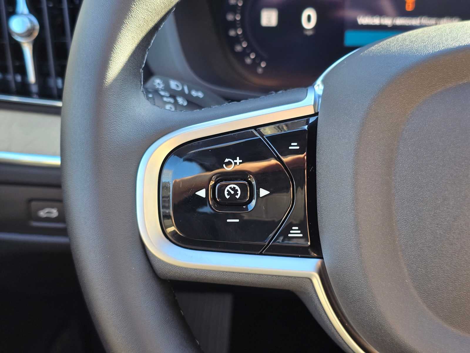 2026 Volvo XC60 Core