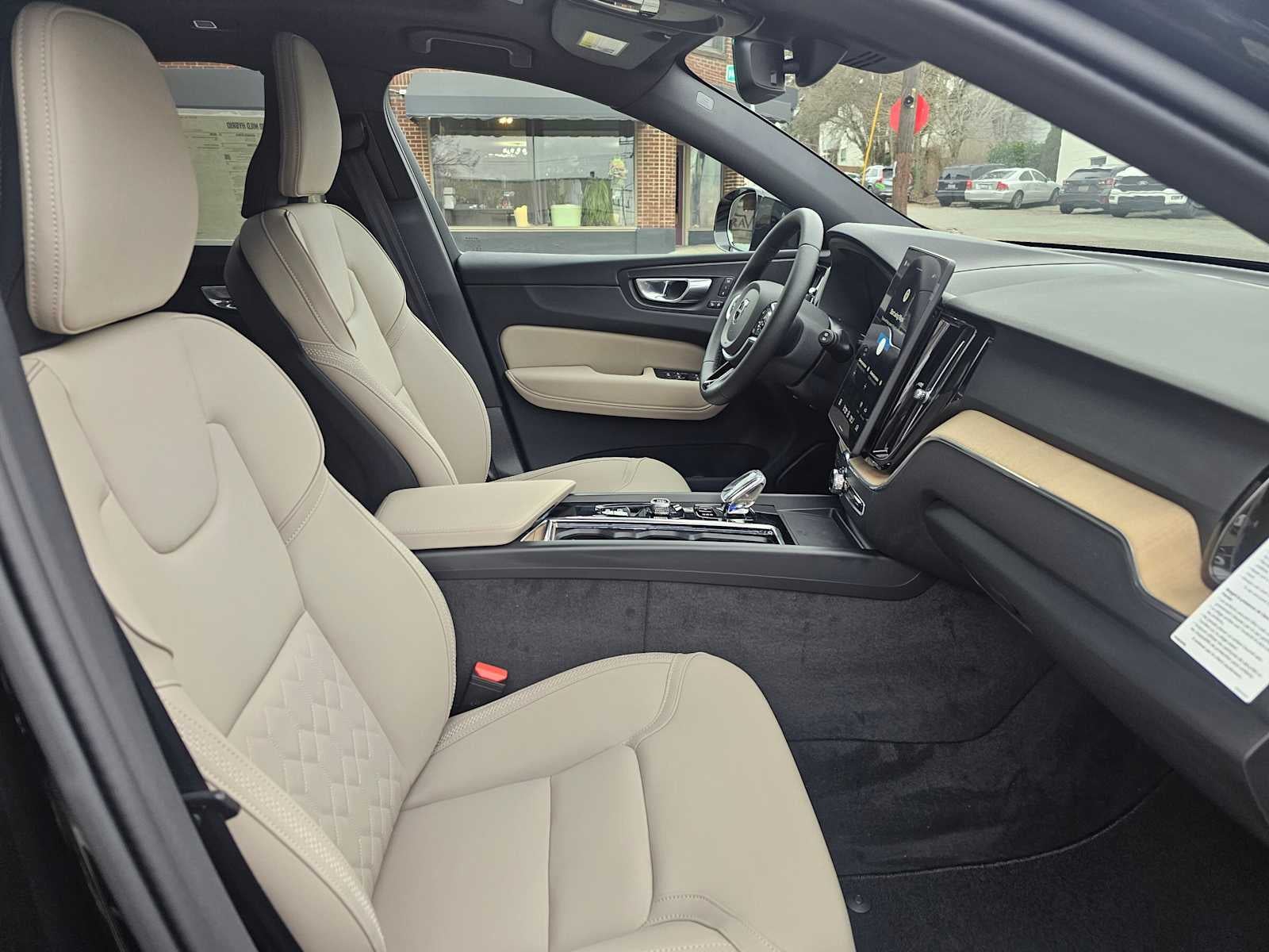 2026 Volvo XC60 Core