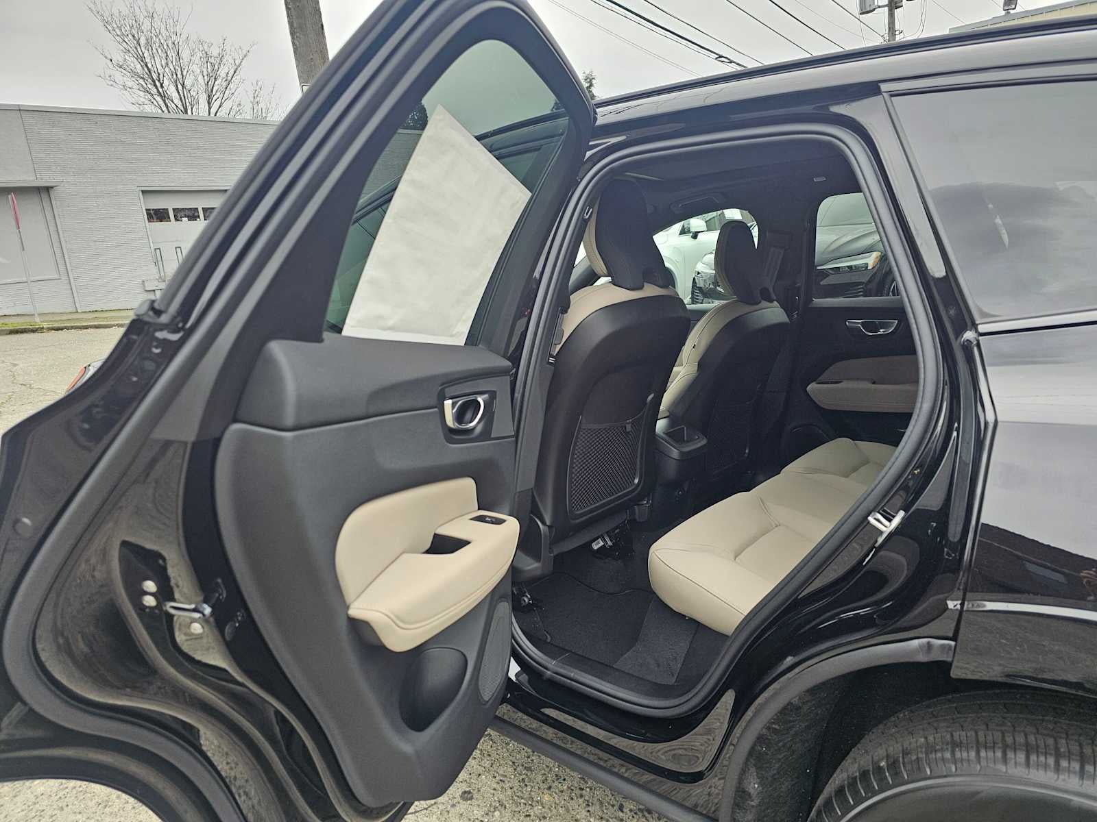 2026 Volvo XC60 Core