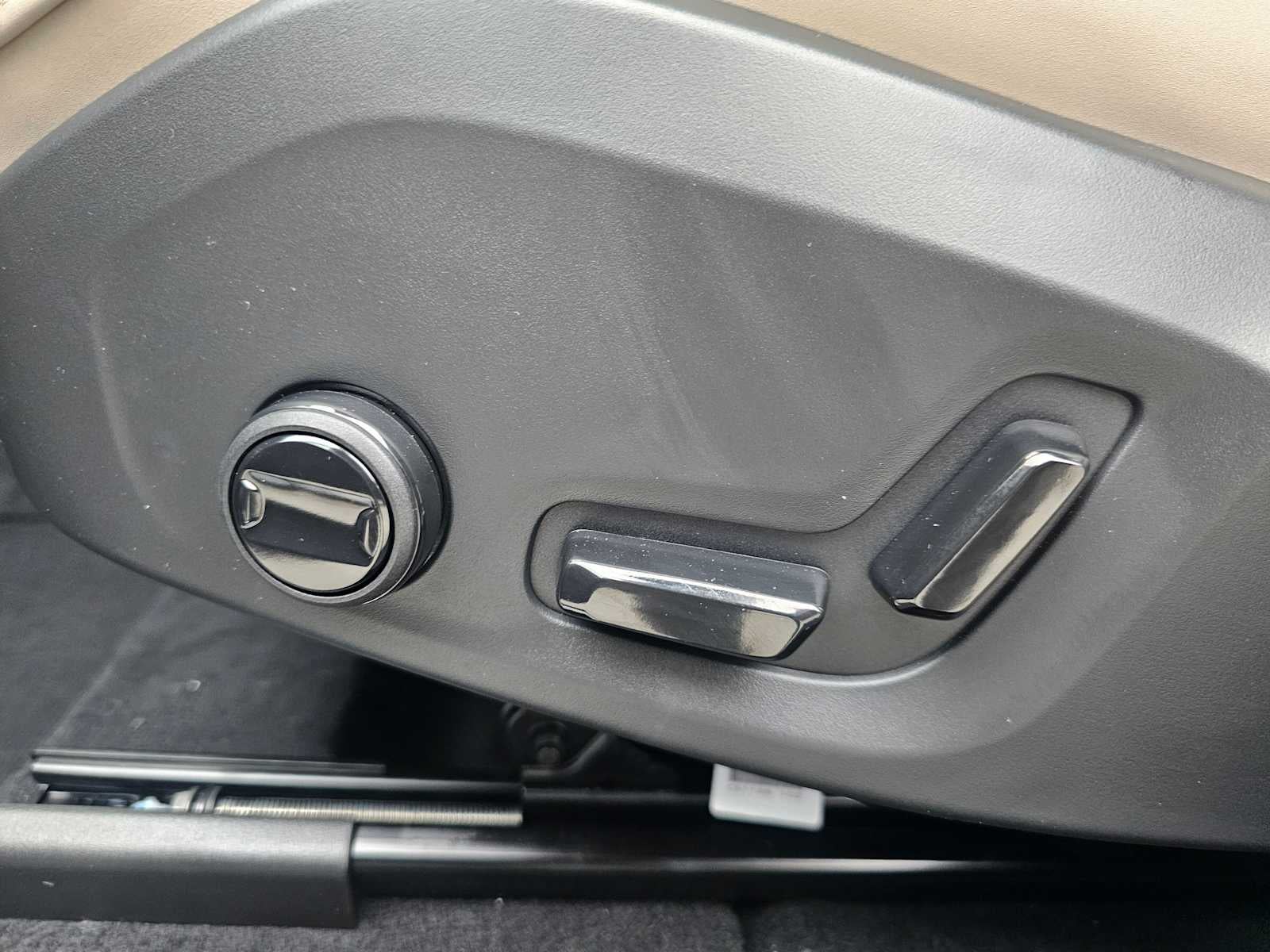 2026 Volvo XC60 Core
