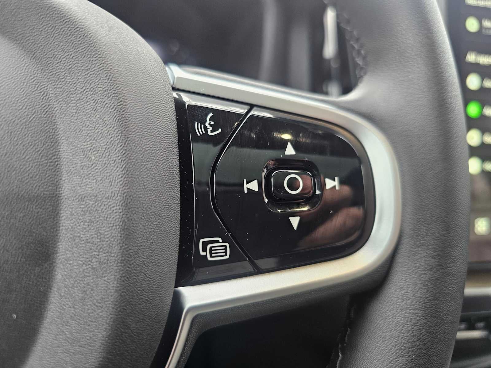 2026 Volvo XC60 Core