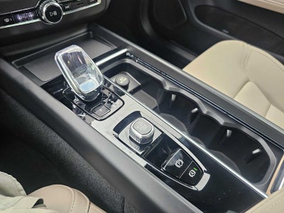 2026 Volvo XC60 Core