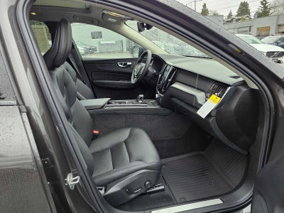 2025 Volvo XC60 Core