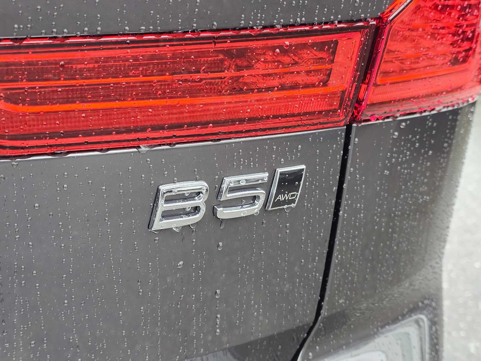 2025 Volvo XC60 Core