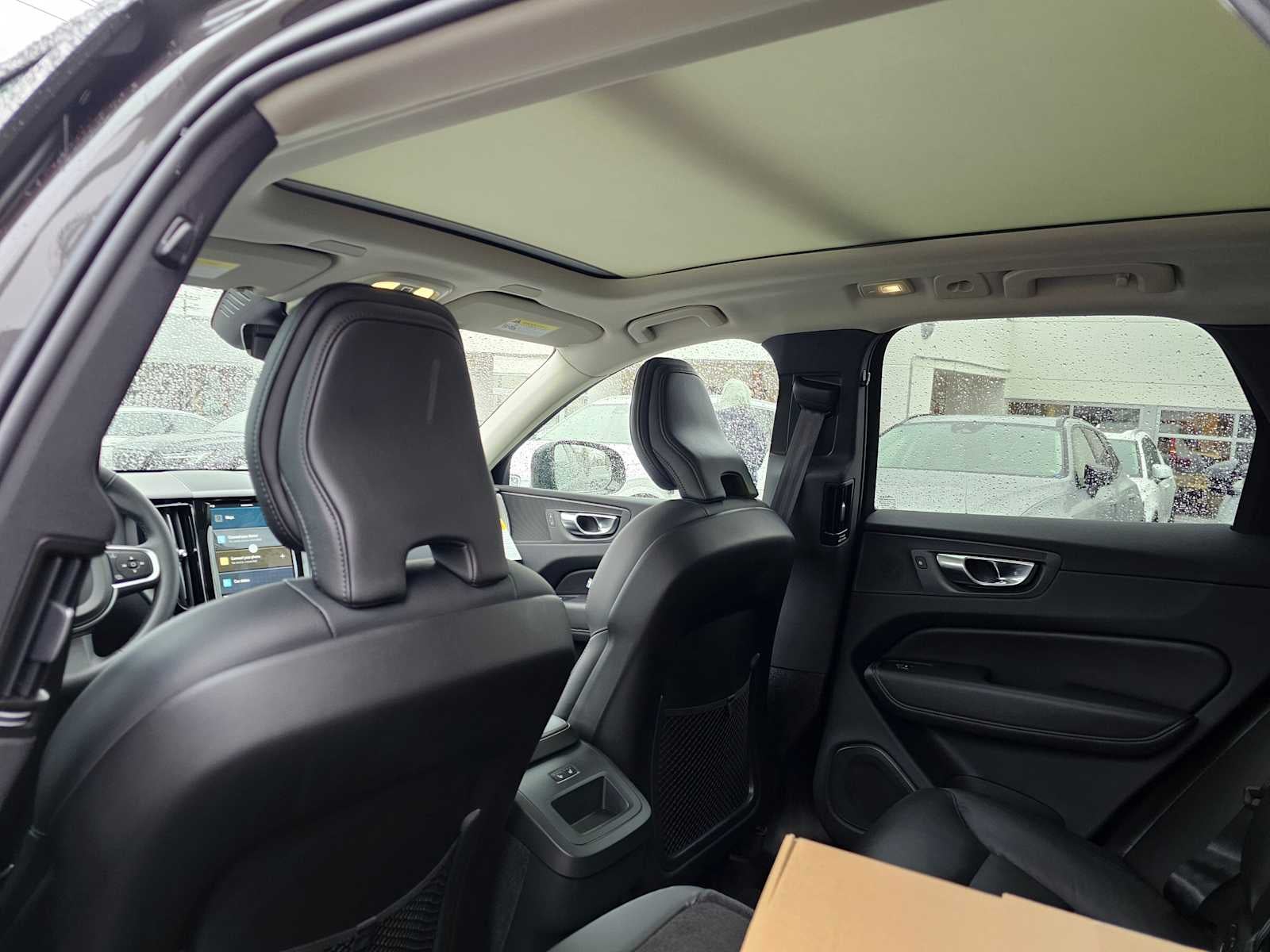 2025 Volvo XC60 Core