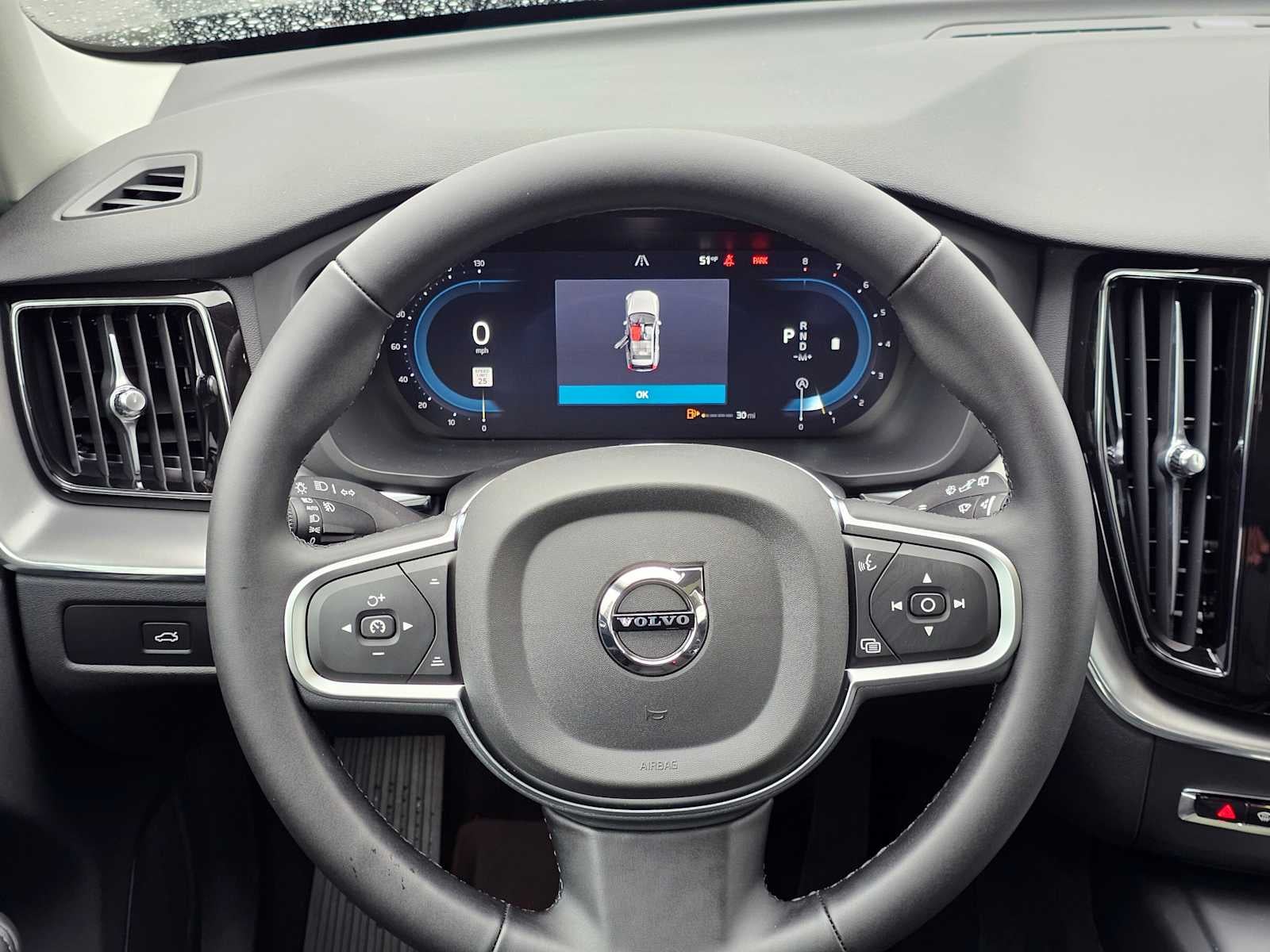 2025 Volvo XC60 Core