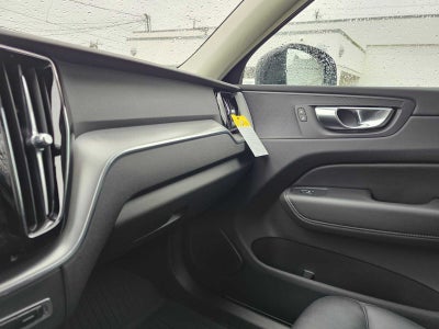 2025 Volvo XC60 Core