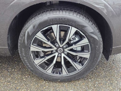 2025 Volvo XC60 Core