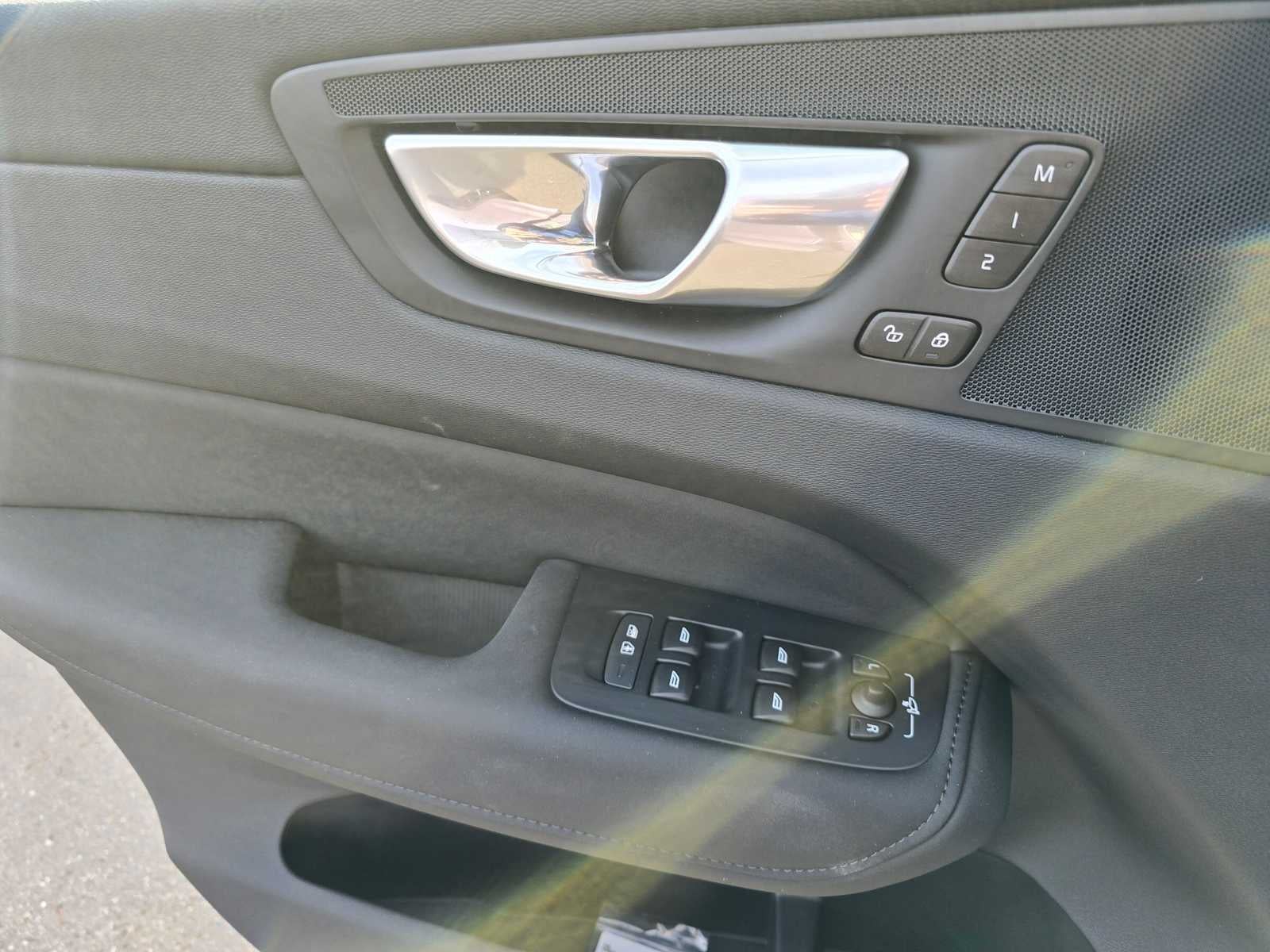 2026 Volvo XC60 Core