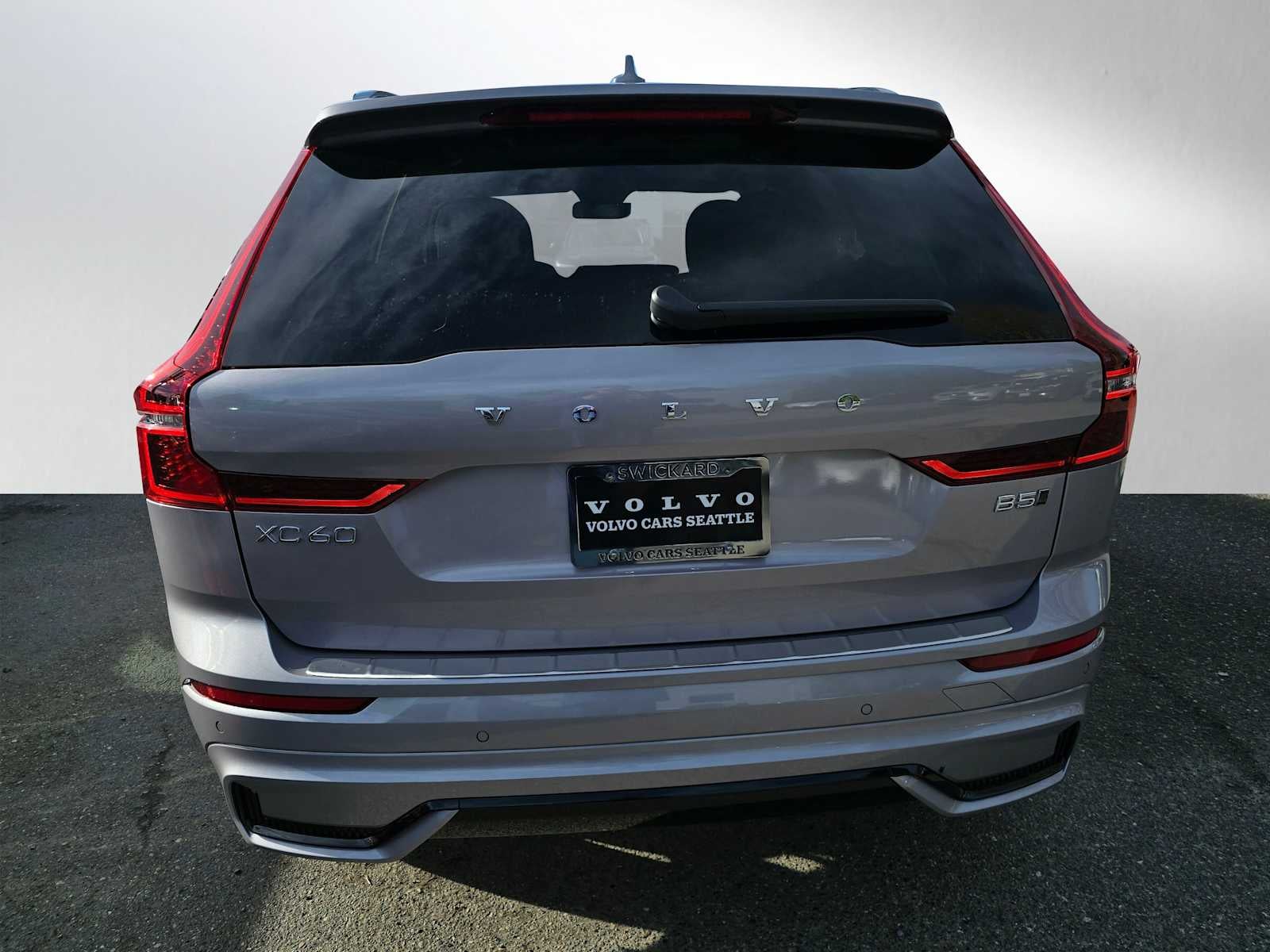 2026 Volvo XC60 Core