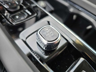 2026 Volvo XC60 Core