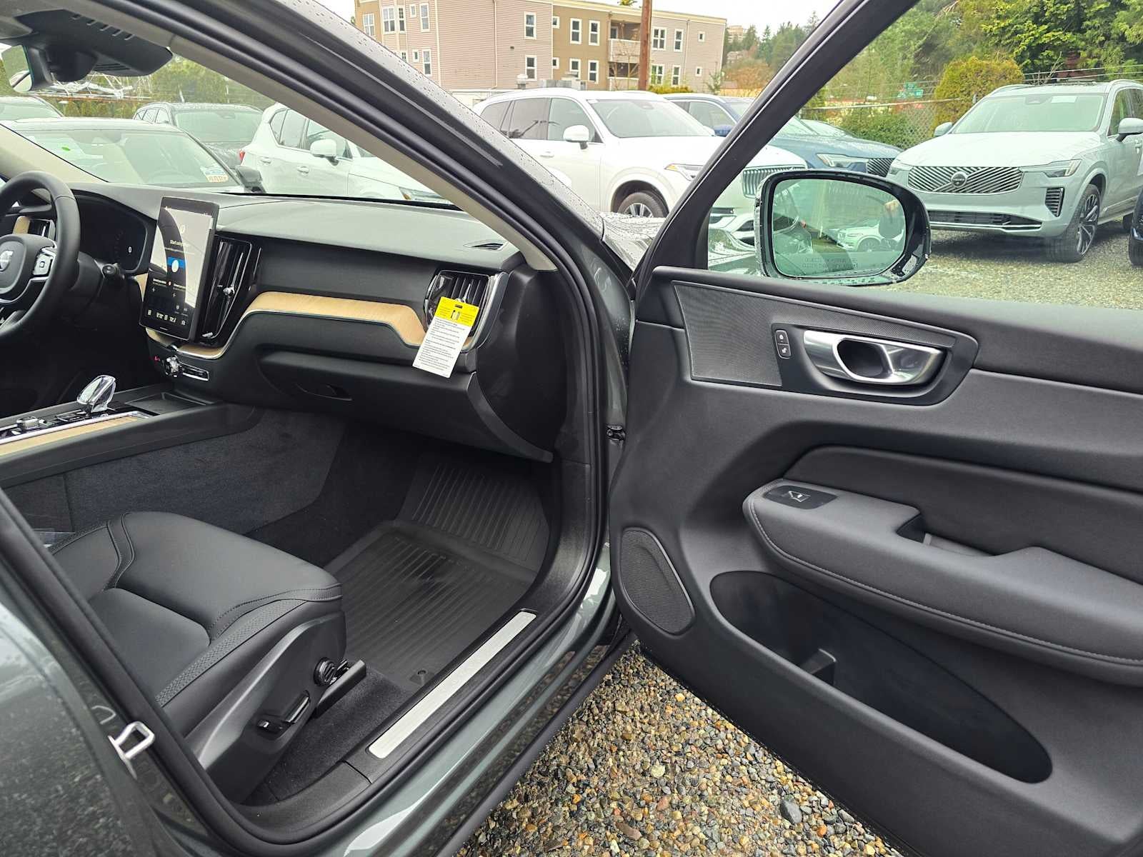 2026 Volvo XC60 Core