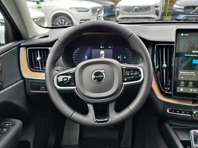2026 Volvo XC60 Core