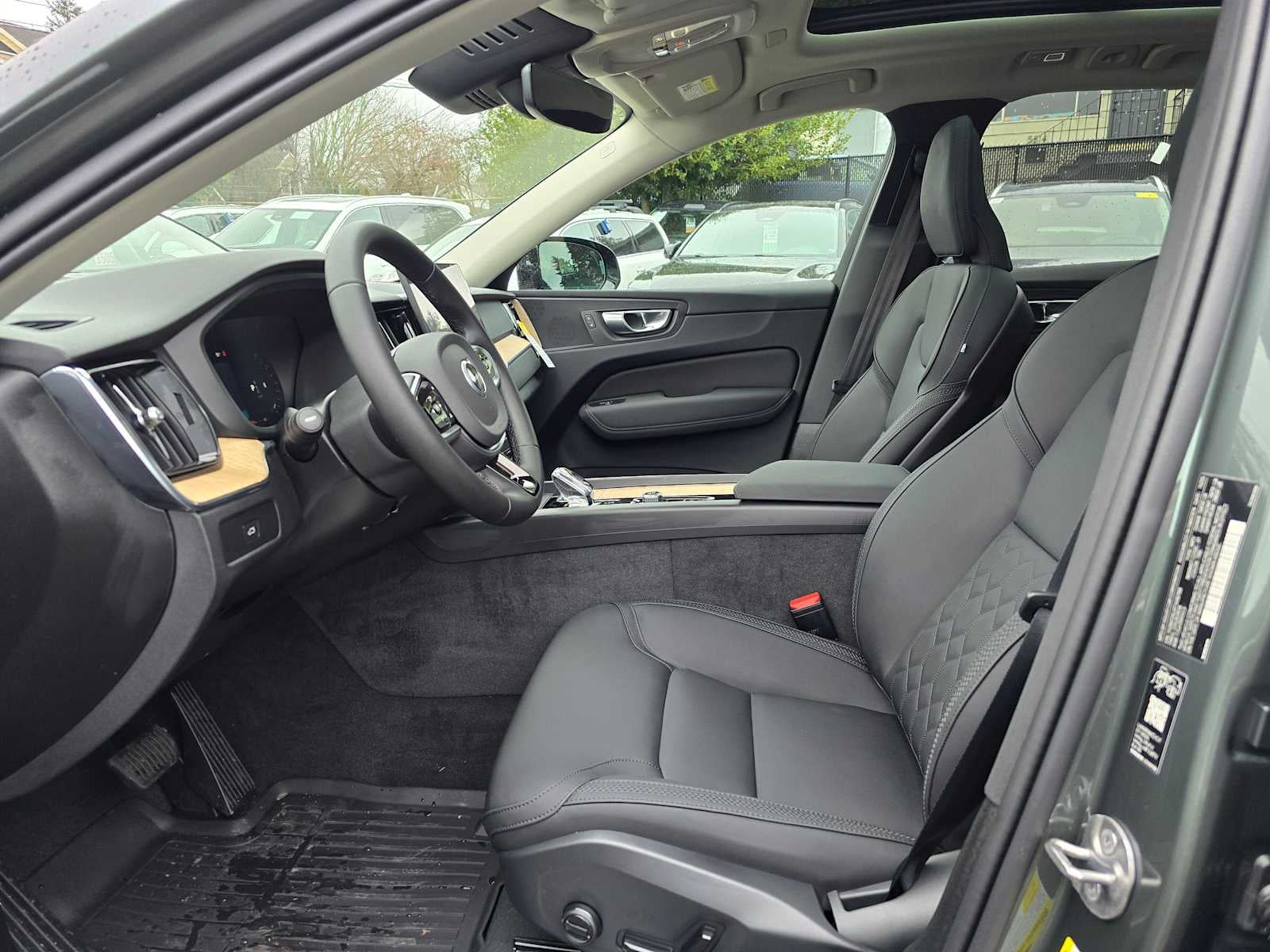 2026 Volvo XC60 Core