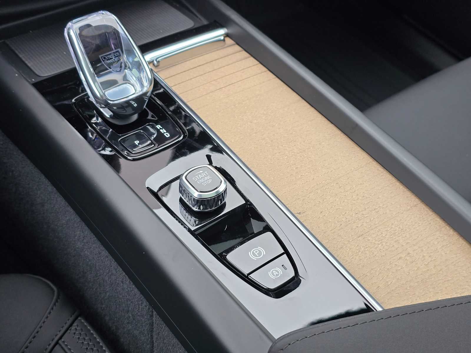 2026 Volvo XC60 Core