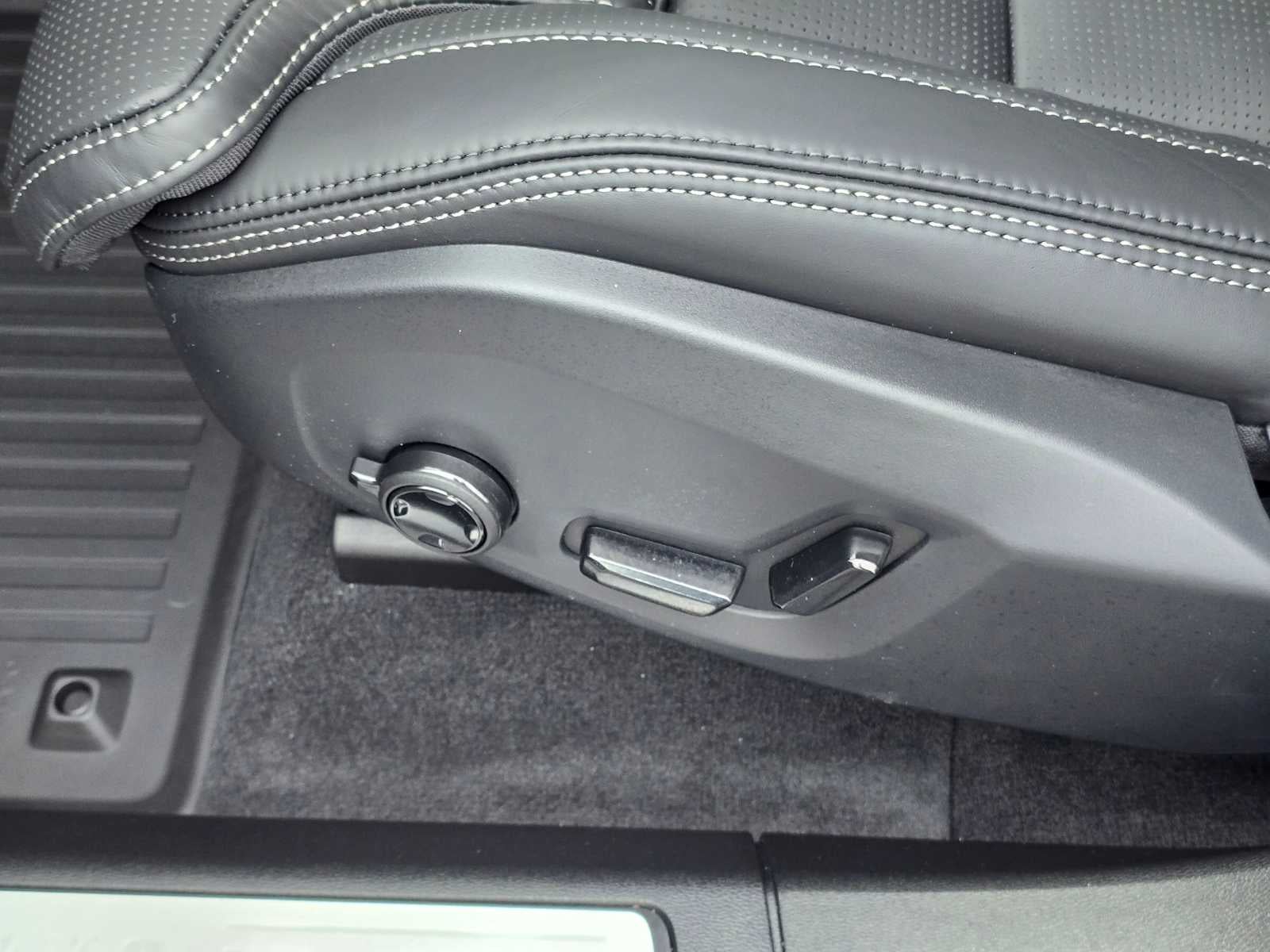 2026 Volvo XC60 Ultra