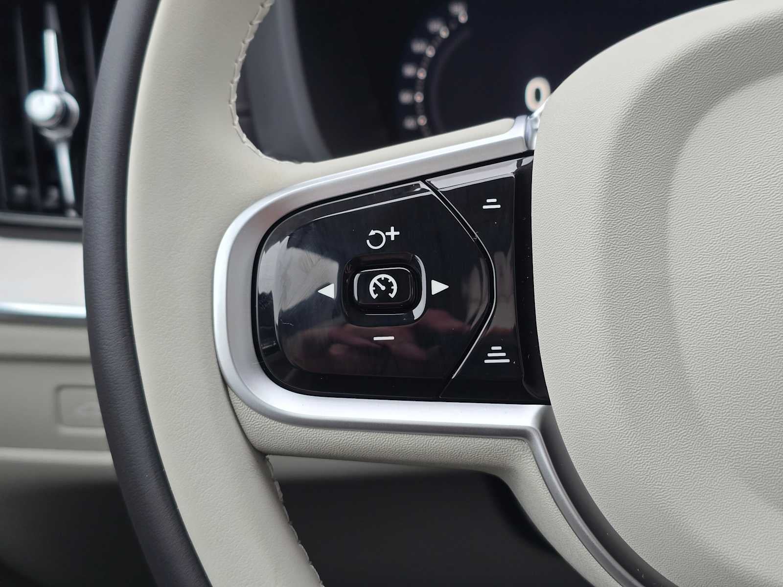 2026 Volvo XC60 Ultra