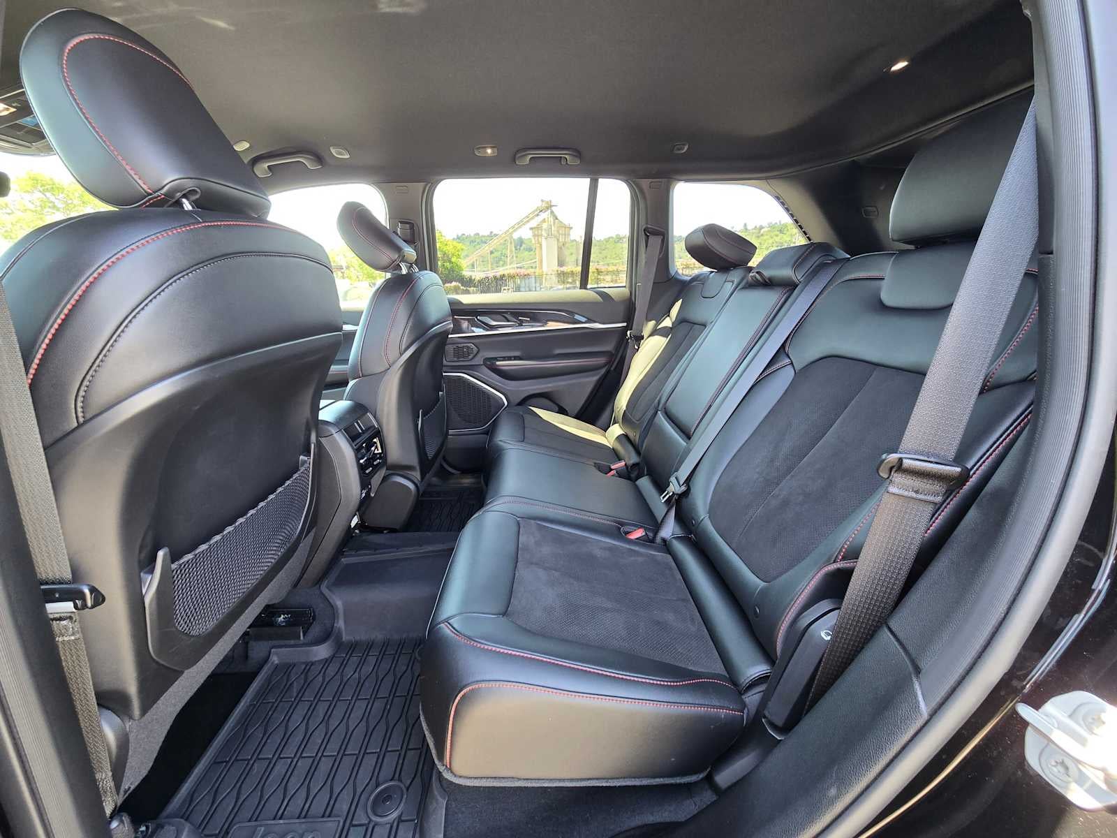 2022 Jeep Grand Cherokee Trailhawk