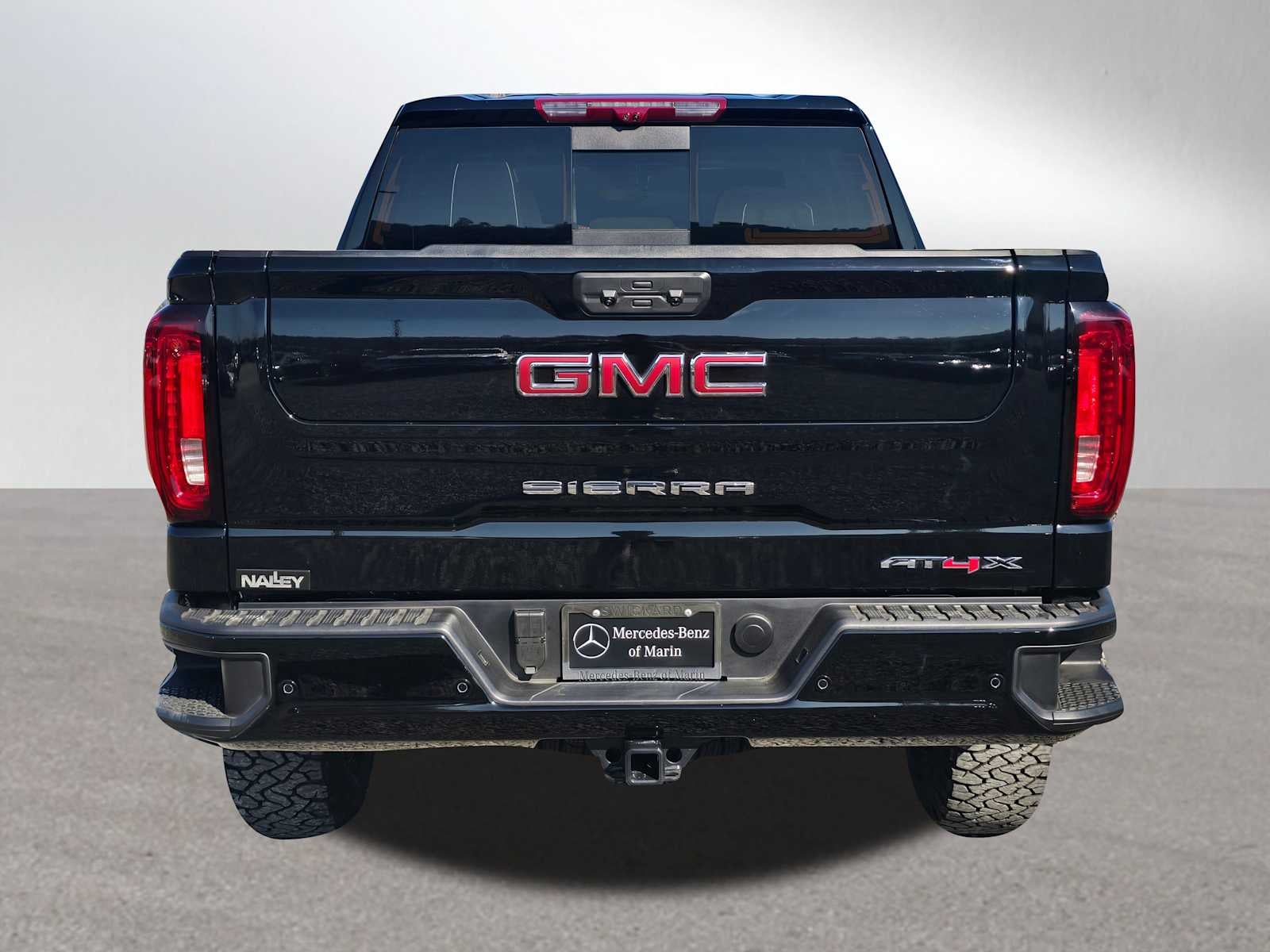 2025 GMC Sierra 1500 AT4X