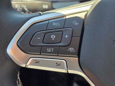 2025 Volkswagen Taos SEL