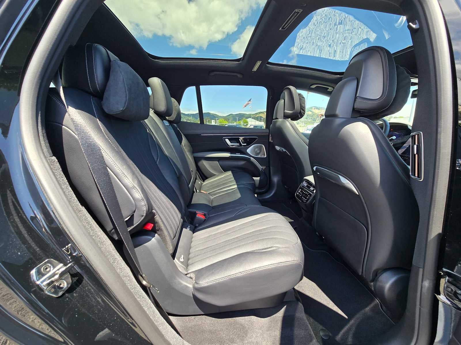 2026 Mercedes-Benz EQS 400 4MATIC® SUV