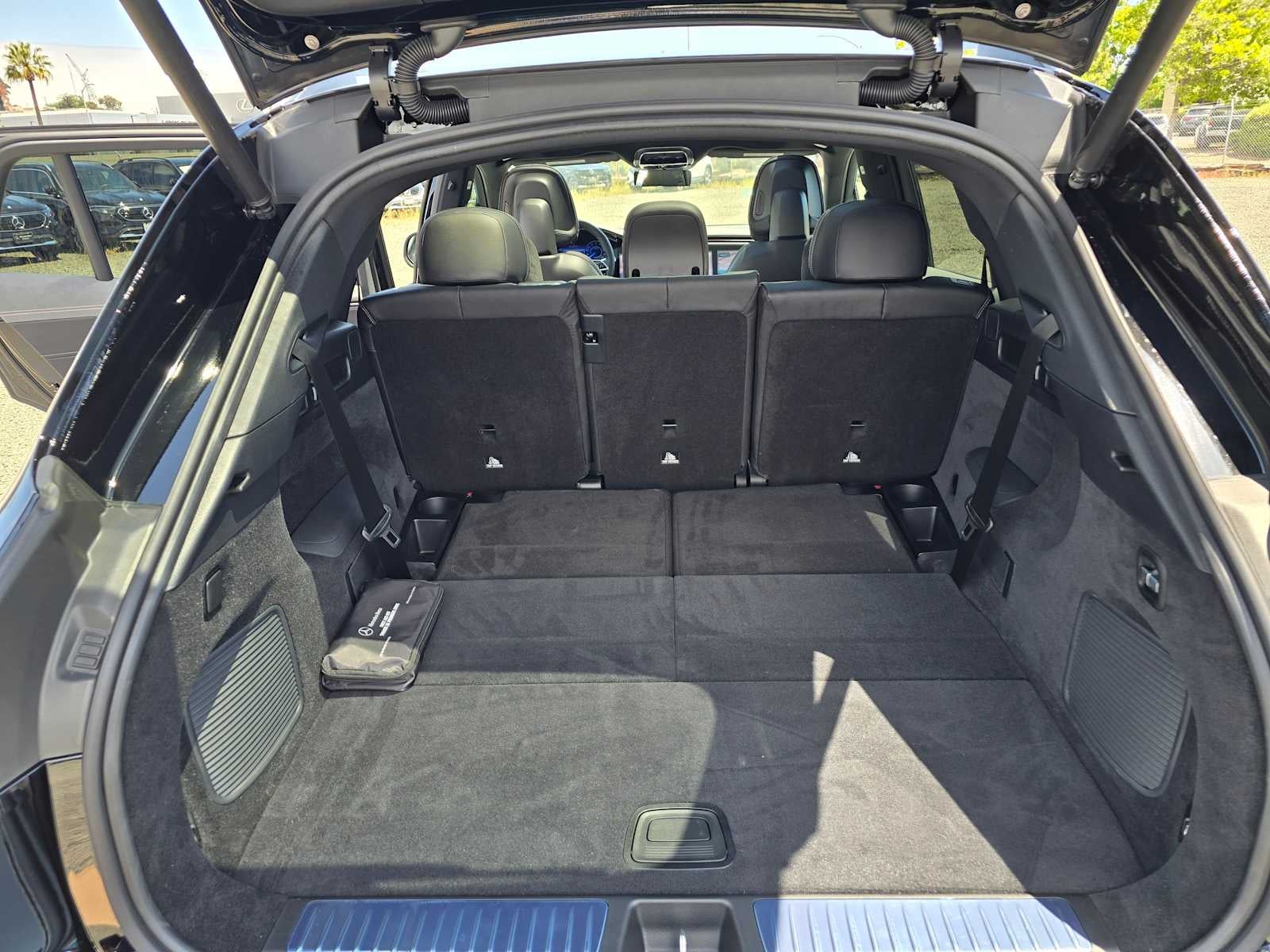 2026 Mercedes-Benz EQS 400 4MATIC® SUV