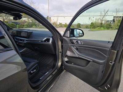 2025 BMW X7 M60i M60i