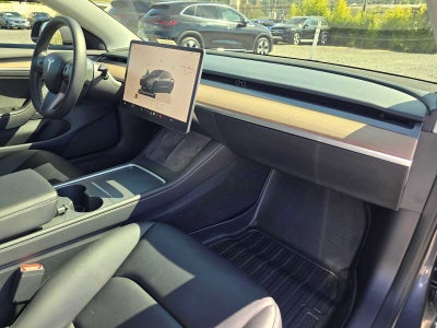 2023 Tesla Model 3 RWD