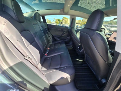 2023 Tesla Model 3 RWD