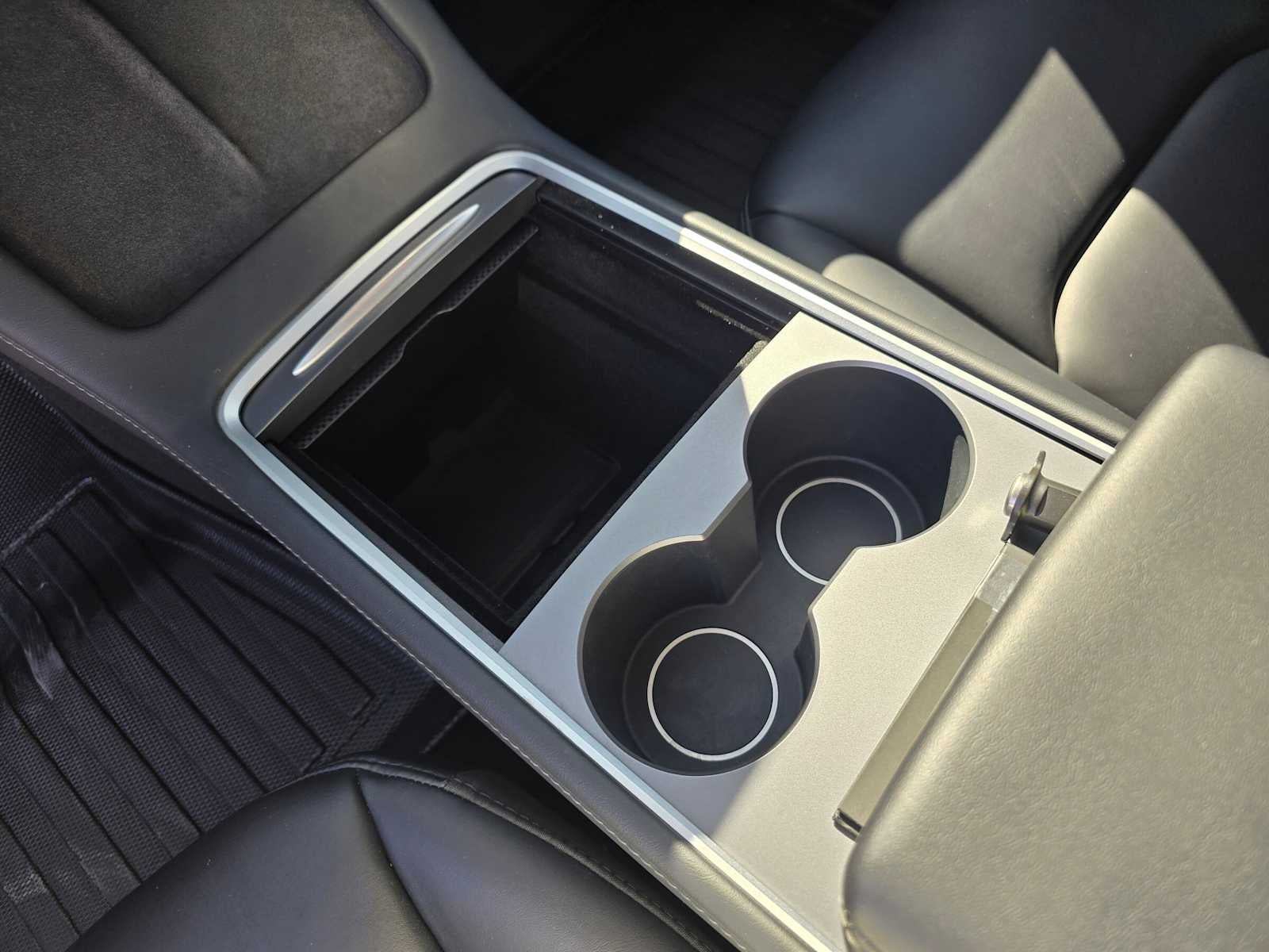 2023 Tesla Model 3 RWD