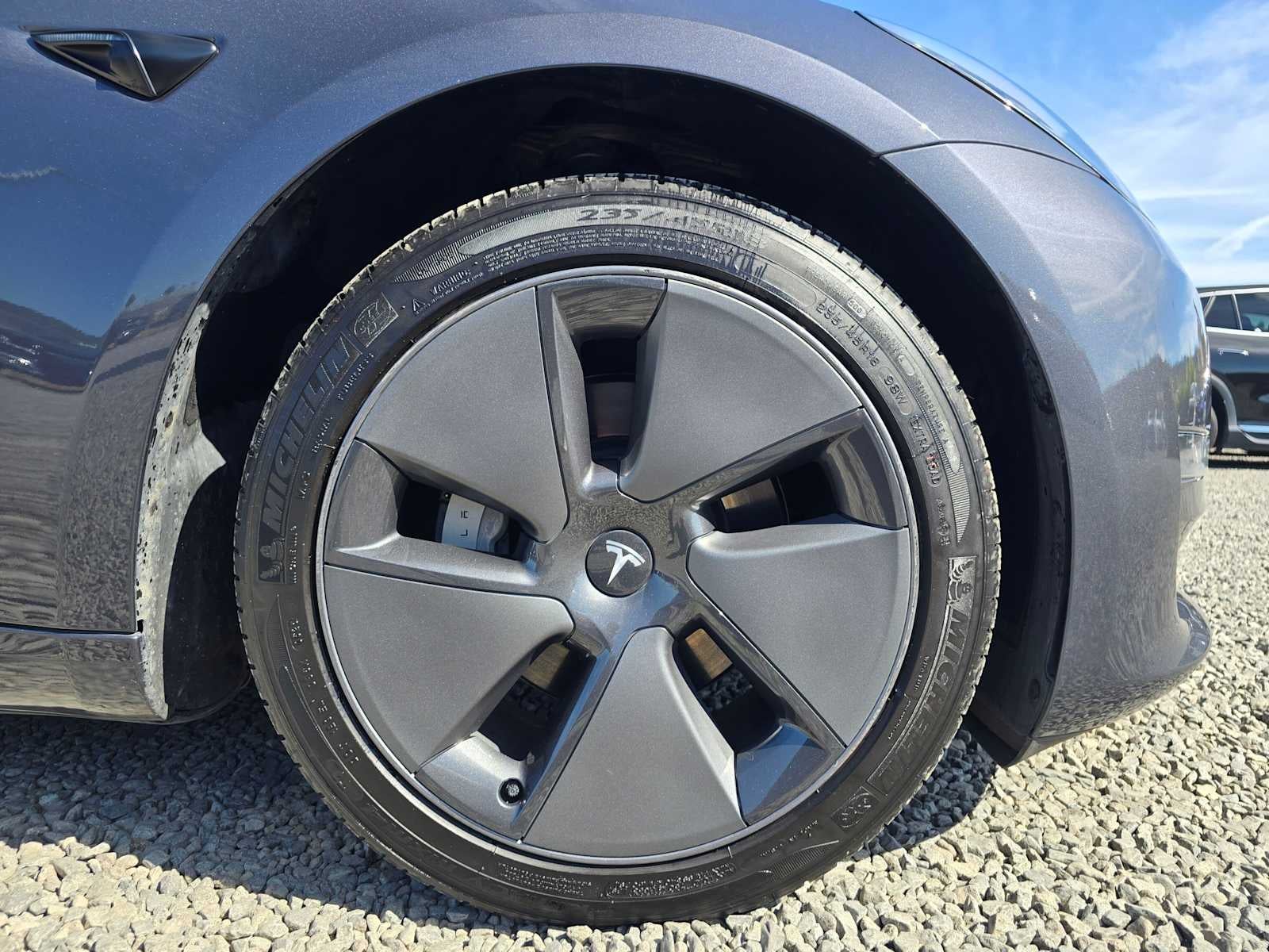 2023 Tesla Model 3 RWD