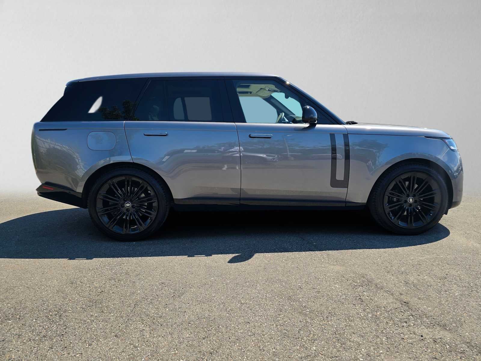 2024 Land Rover Range Rover SE