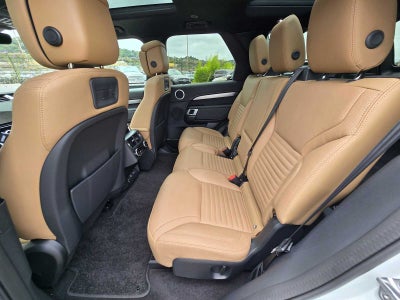 2025 Land Rover Discovery Dynamic SE