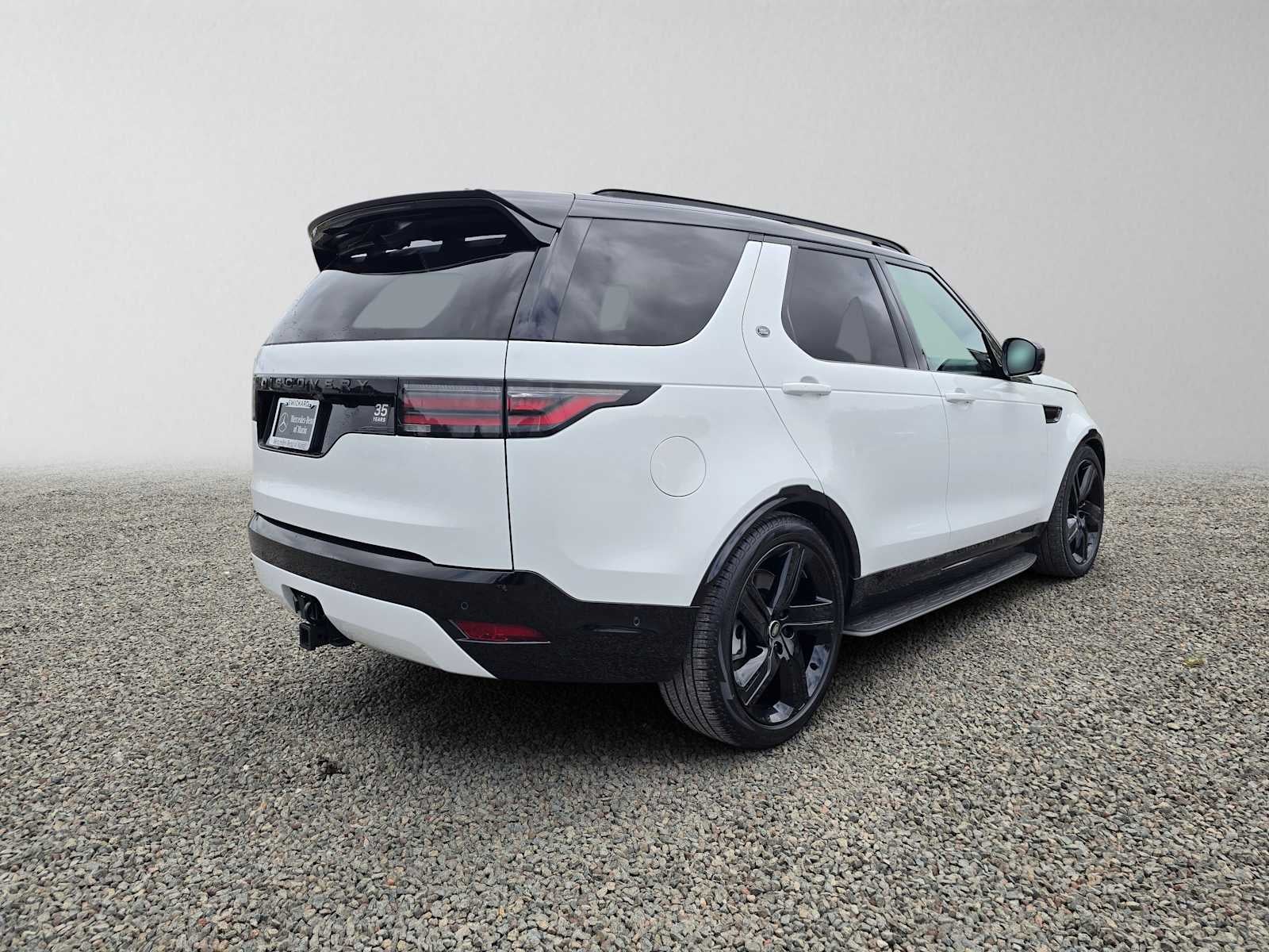 2025 Land Rover Discovery Dynamic SE