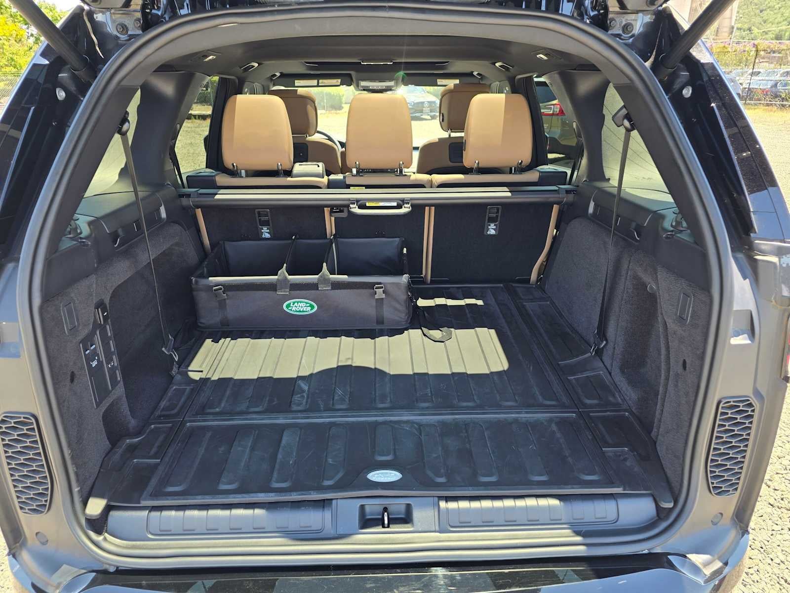 2025 Land Rover Discovery Dynamic SE