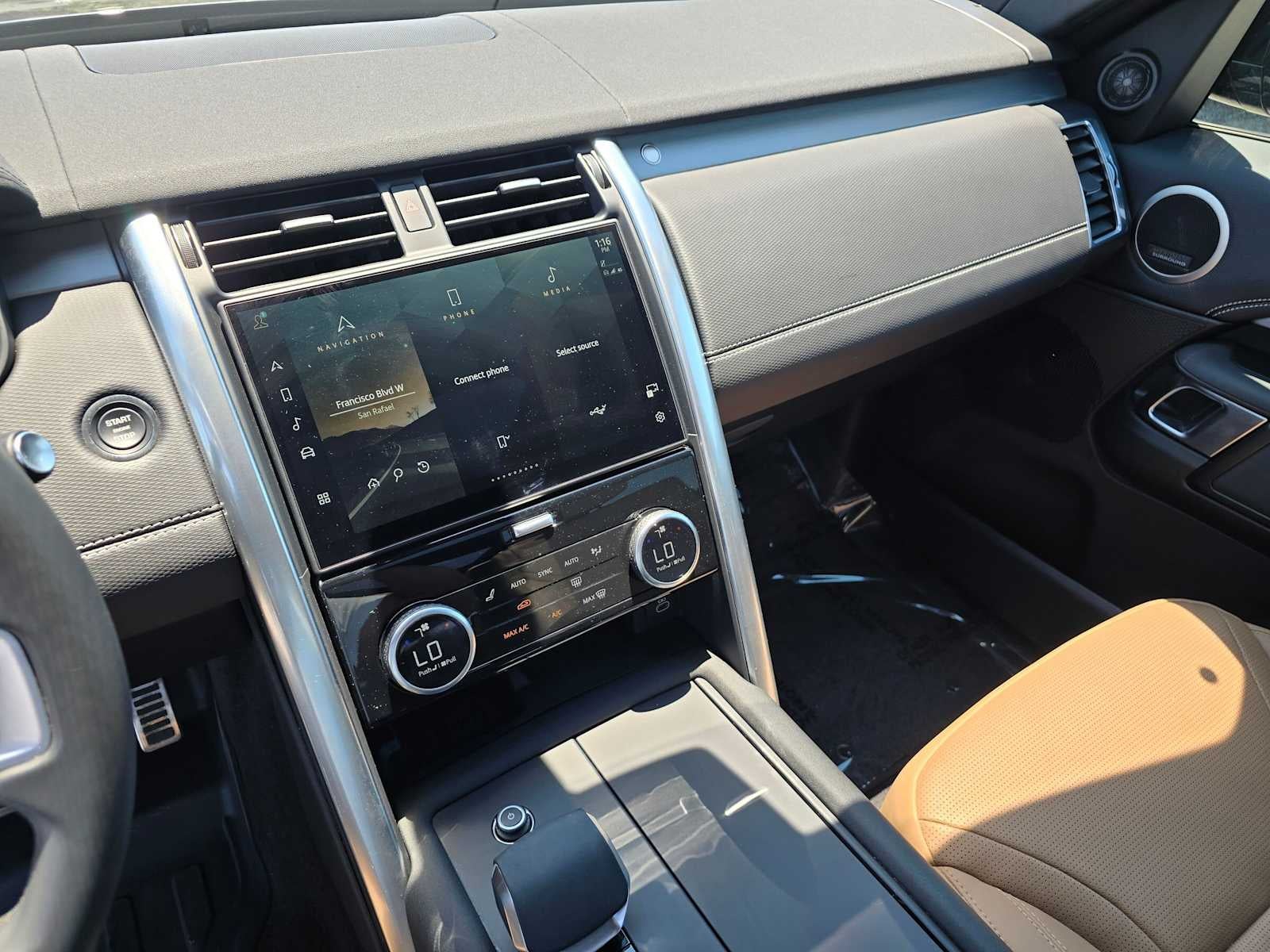 2025 Land Rover Discovery Dynamic SE