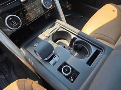 2025 Land Rover Discovery Dynamic SE