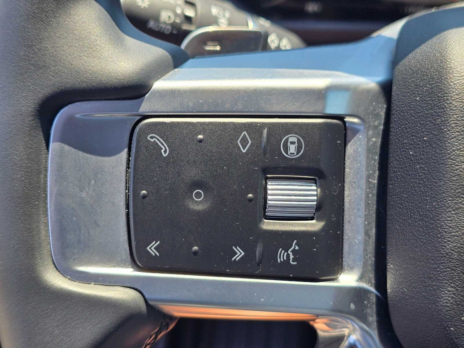 2025 Land Rover Discovery Dynamic SE