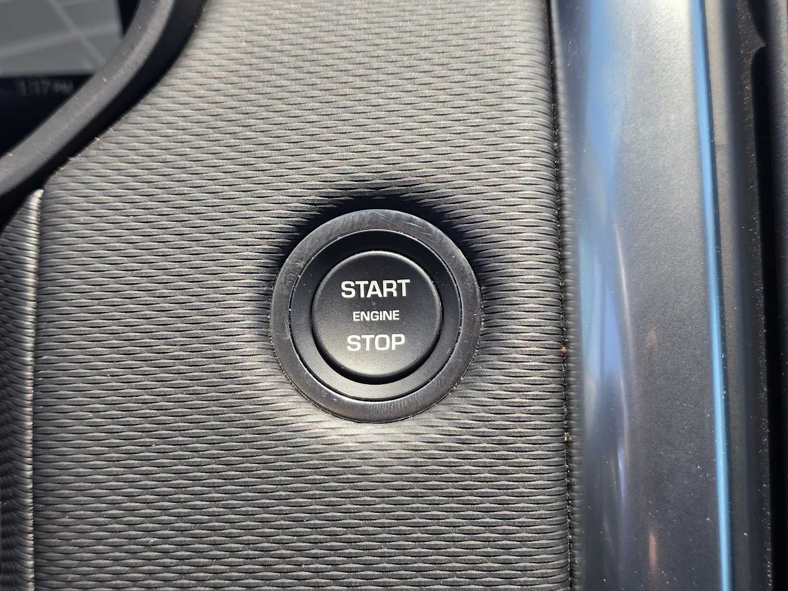 2025 Land Rover Discovery Dynamic SE