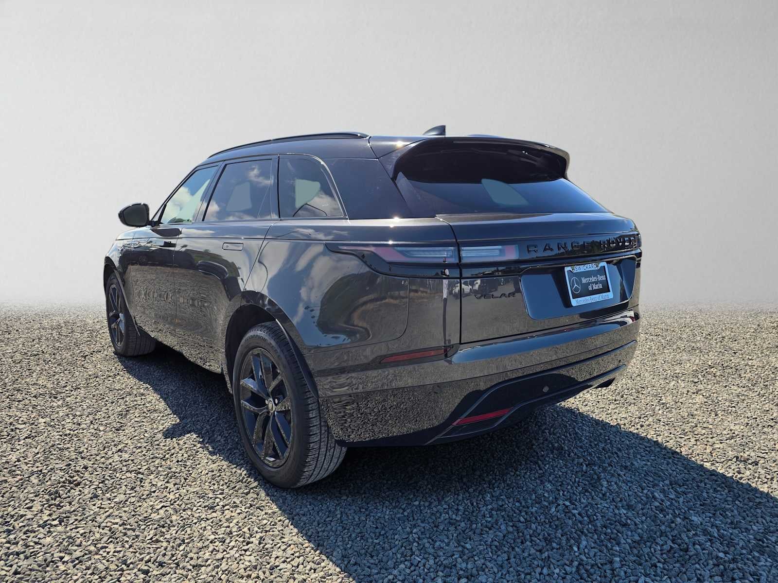 2025 Land Rover Range Rover Velar Dynamic SE