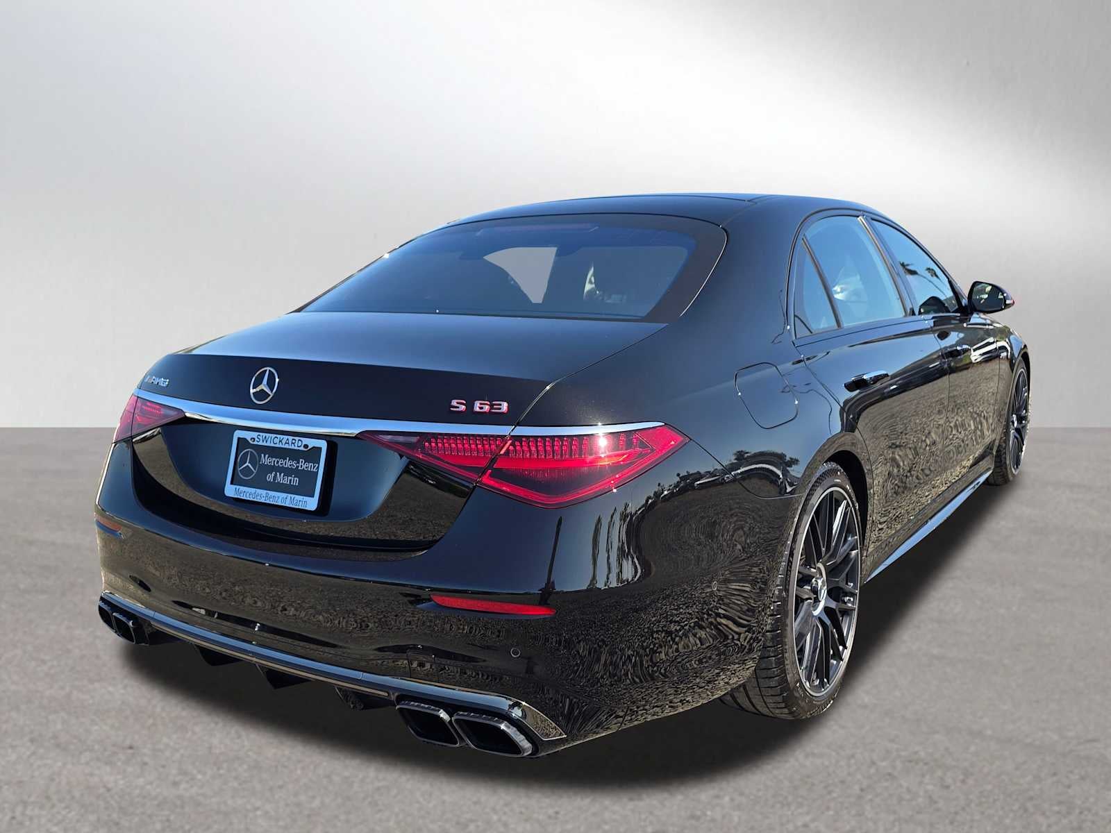 2026 Mercedes-Benz AMG® S 63 E 4MATIC® Sedan